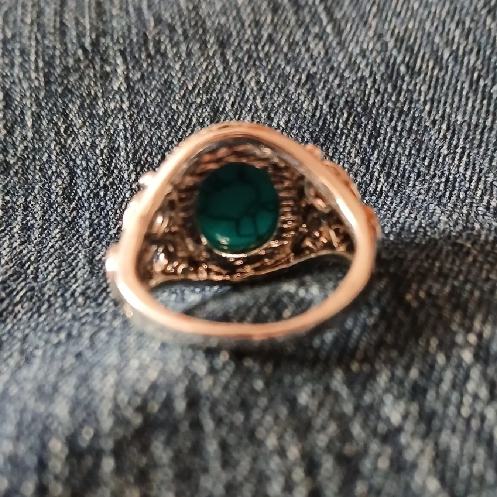 Blue and Silver Turquoise Ring with Classic Design
